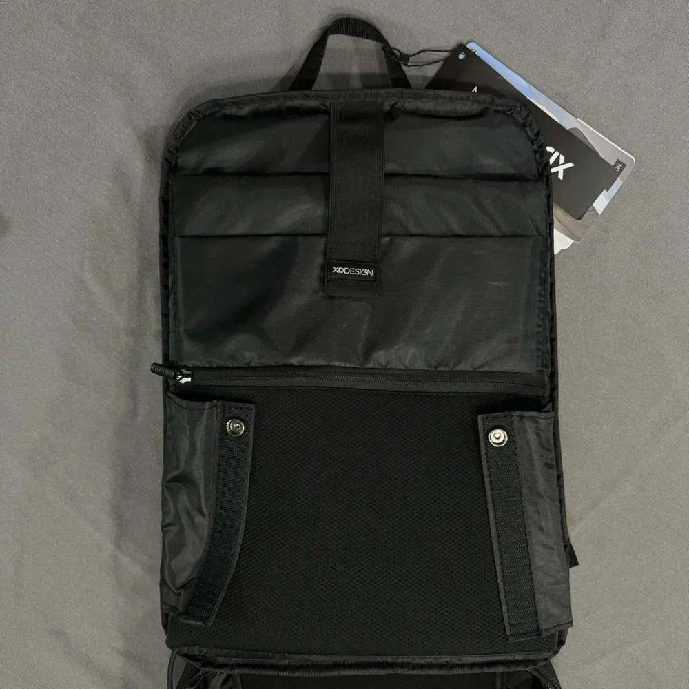 XD Design Bobby Bizz anti-theft backpack & briefcase, black